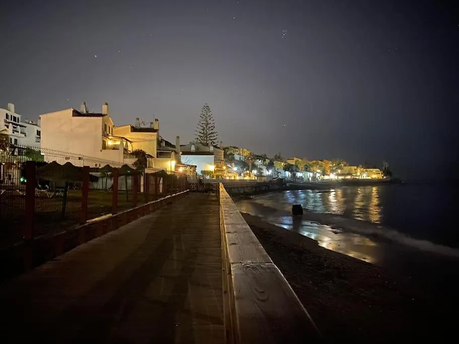 High End, On Beach! Casa Vista Del Mar Sitio de Calahonda Apartment